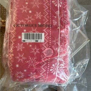 Victoria's Secret Pink Snowflake Blanket